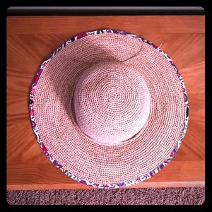 Vera Bradley floppy beach hat